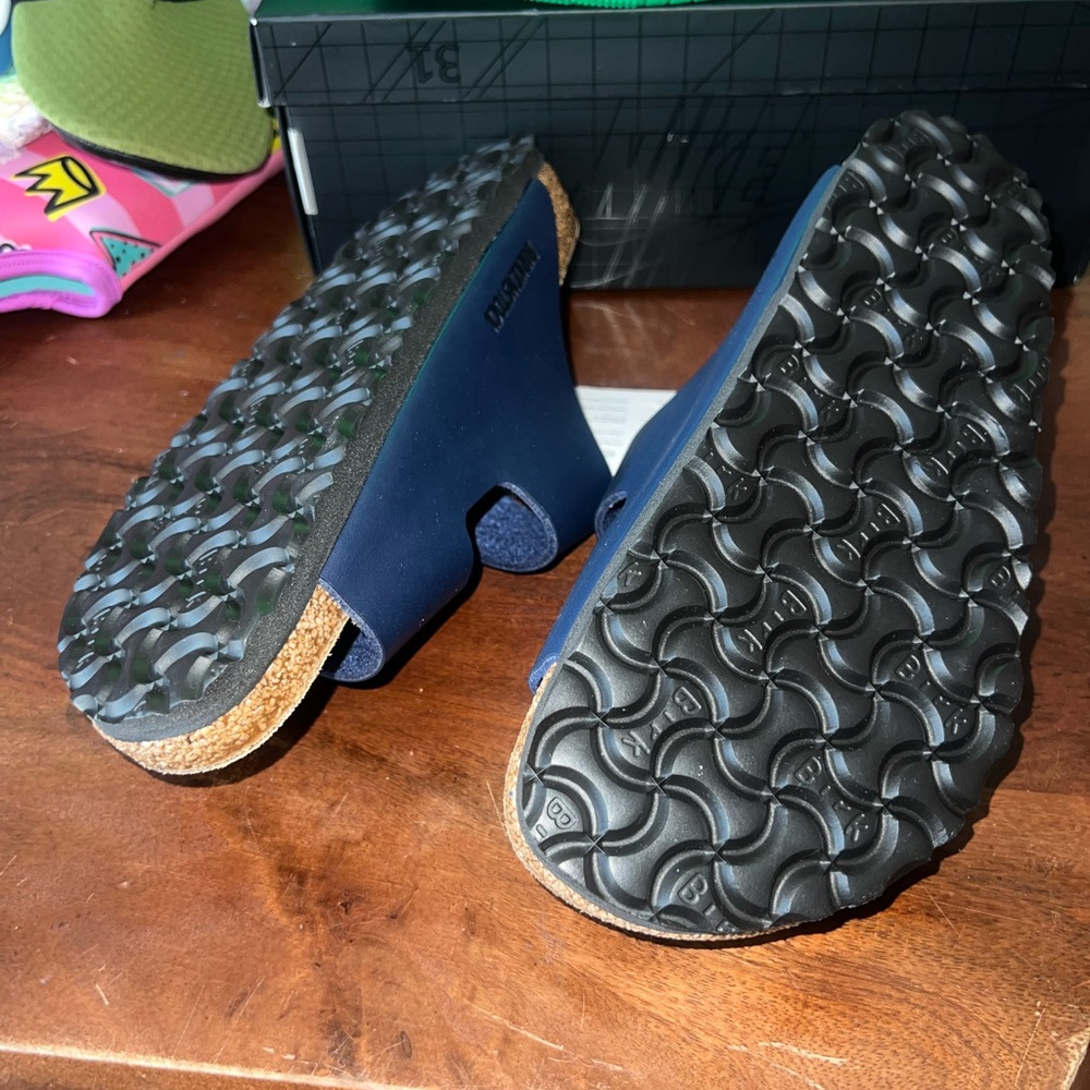 Navy Blue Birkenstocks BNWT - Picture 2 of 6